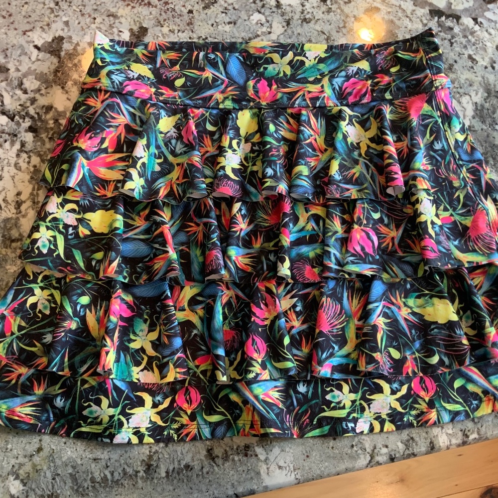 Womens pull on ballet type skirt $18